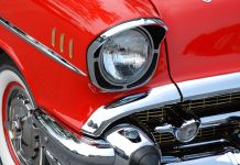 Eleganckie listwy boczne chromowane – ozdobne wykończenie nadwozia samochodu Chromowane listwy boczne nadają elegancki wygląd i chronią karoserię przed uszkodzeniami mechanicznymi